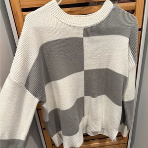 Jessica Simpson Color Block Gray and White Sweater